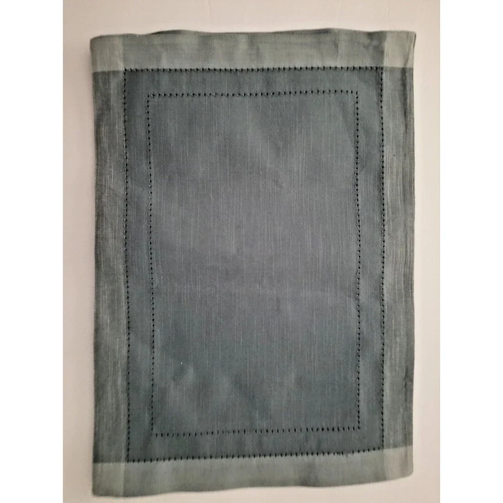 Pier 1 Placemats Fabric Two-Tone Blue Rectangular Cotton Set of 4 New Tags